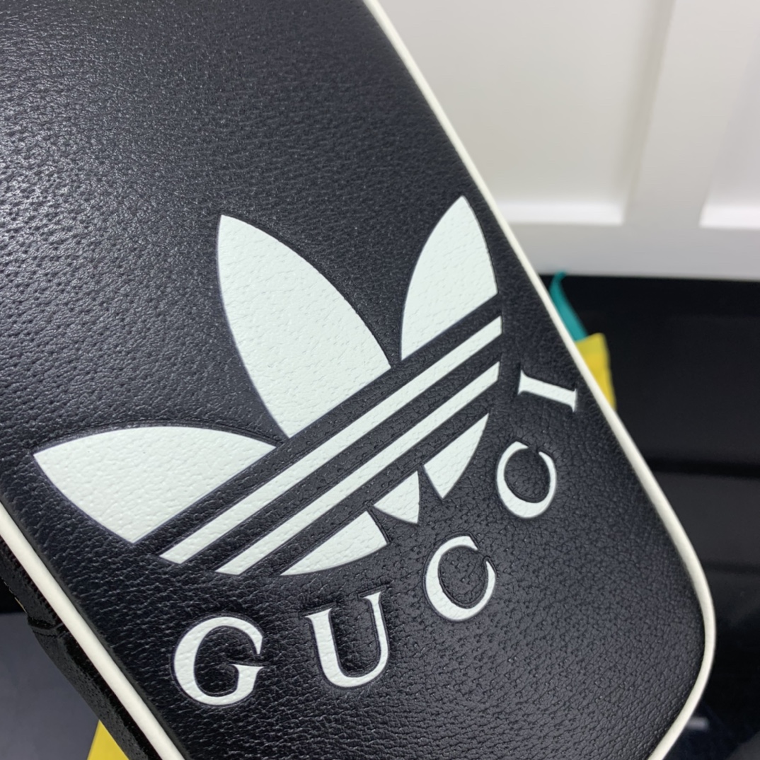 Gucci Cosmetic Bags